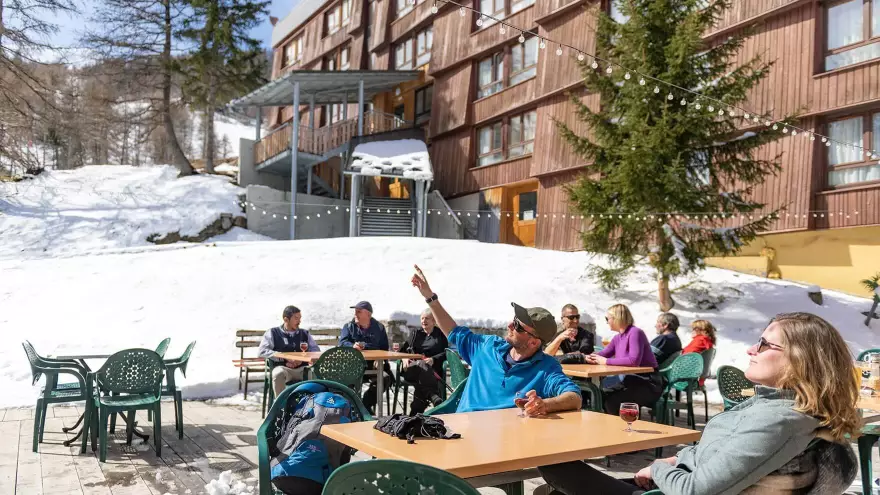 VTF Karellis terrasse du bar