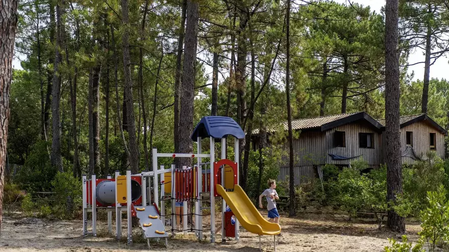 Jeux d'enfants au VTF Les Oyats