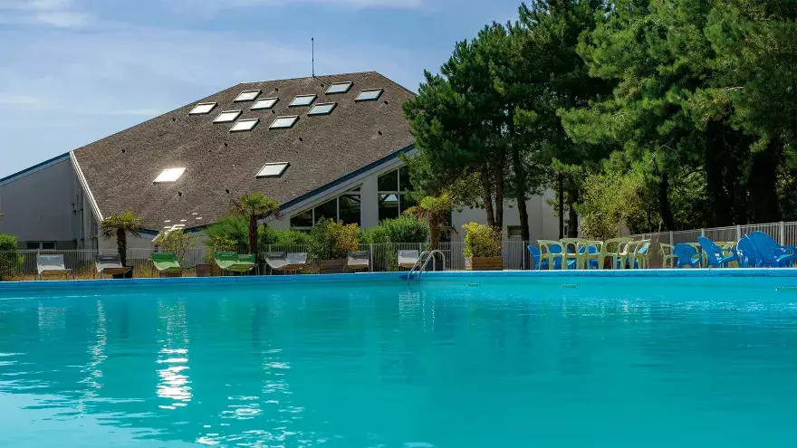Piscine détente VTF Blainville sur mer