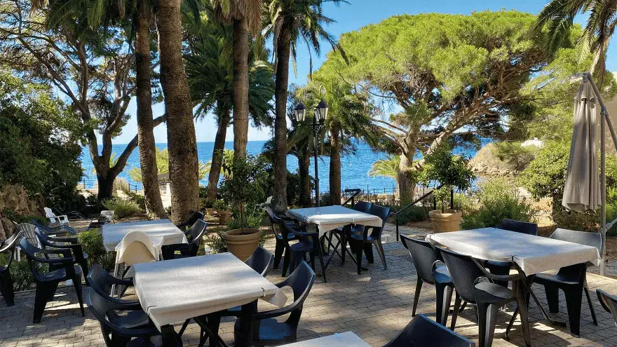 VTF Bandol terrasse vue mer dans le Var