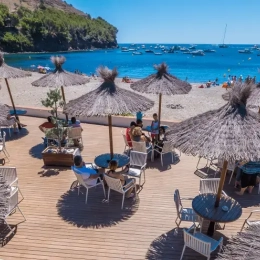 Bar plage pied dans l'eau Costa Brava