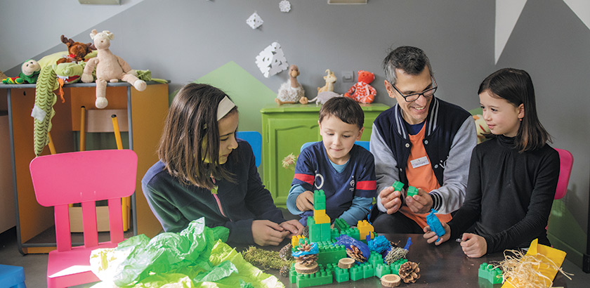 Maxi club 6 to 11 years old