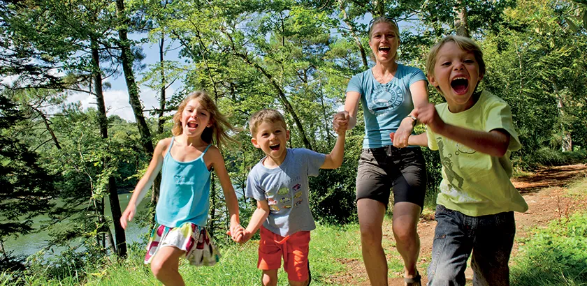 Maxi club 6 to 11 years old