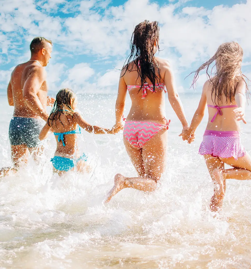 Travel with your family at the best price this summer